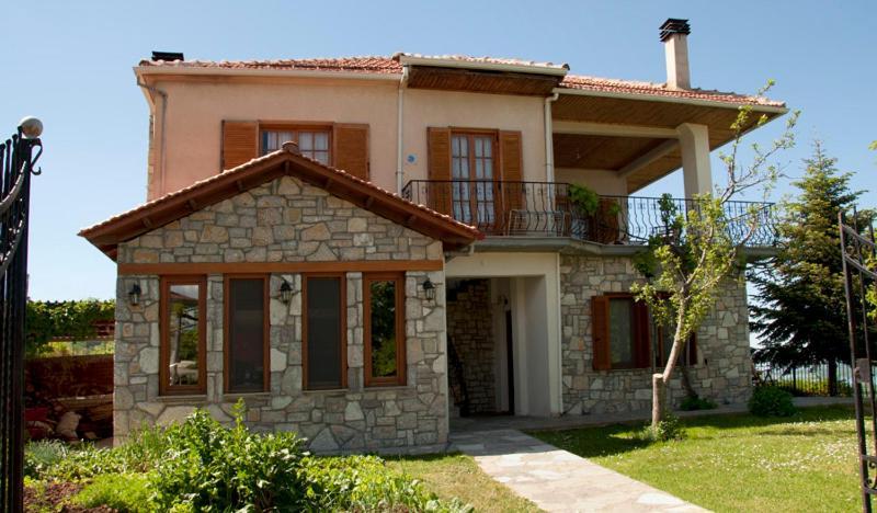 To Balkoni Tis Limnis Plastira Neochórion Dış mekan fotoğraf